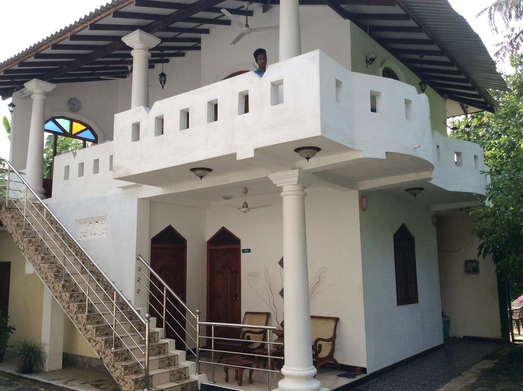 Tiny Royal Palace Unawatuna Exterior foto